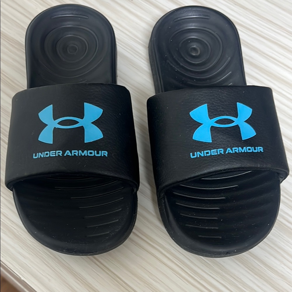 Under Armour Black Slides with Blue Logo!! GUC💙